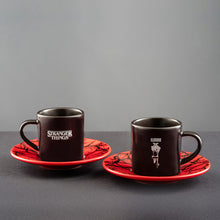 將圖片載入圖庫檢視器 【怪奇物語】詭影濃縮咖啡對杯組 變色杯 兩杯兩盤
