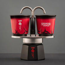 將圖片載入圖庫檢視器 【怪奇物語】詭影雙耳摩卡壺 熱感應變色杯款 2人份 送罐裝咖啡粉