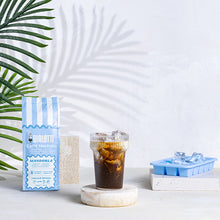 將圖片載入圖庫檢視器 【買就送】D&G 聯名經典摩卡壺3杯份-地中海藍 加贈杏仁香濃咖啡粉