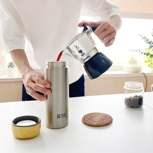 硬白瓷 vs 不鏽鋼保溫杯：哪種材質不影響咖啡味？