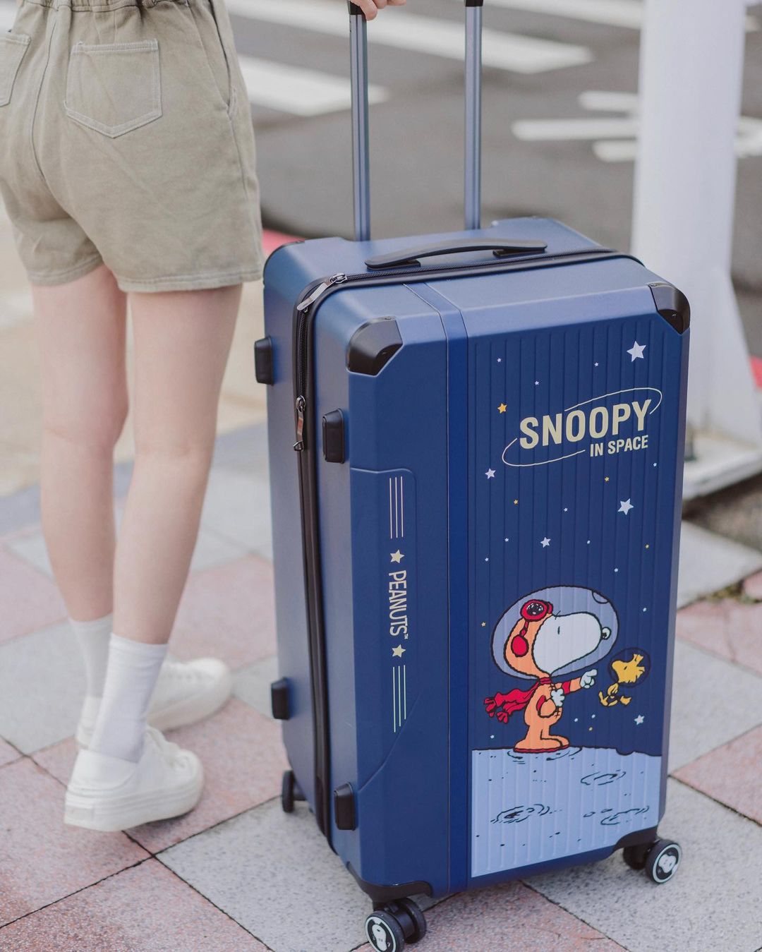 假期之旅即將開始～ 好看又實用的行李箱#SNOOPY