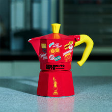 將圖片載入圖庫檢視器 Bialetti x 坂本日常聯名紅色摩卡壺
