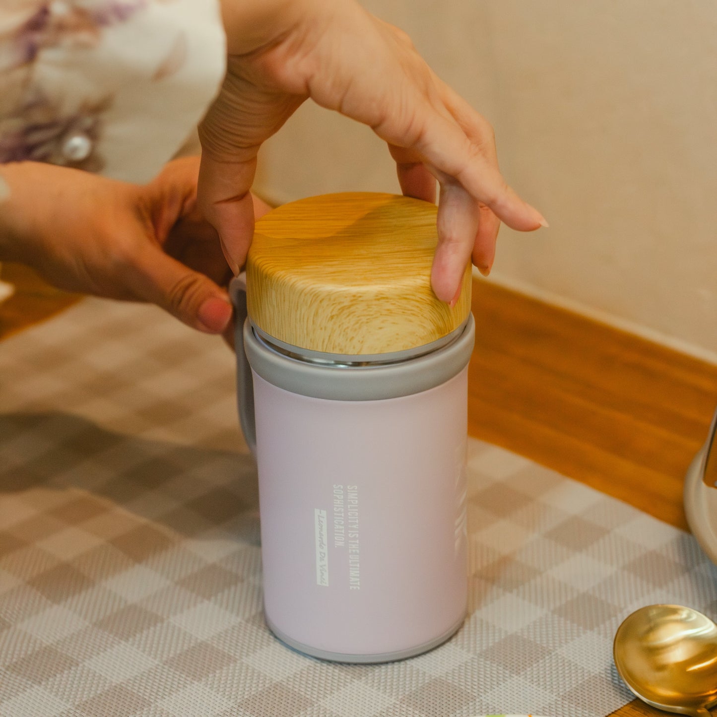 IKUK陶瓷手把保溫杯新色薰衣草紫